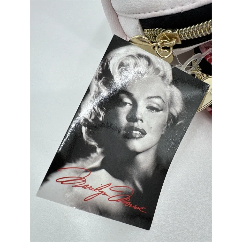 Marilyn Monroe makeup travel bags NEW Classic Big‎ Kisses Feminine